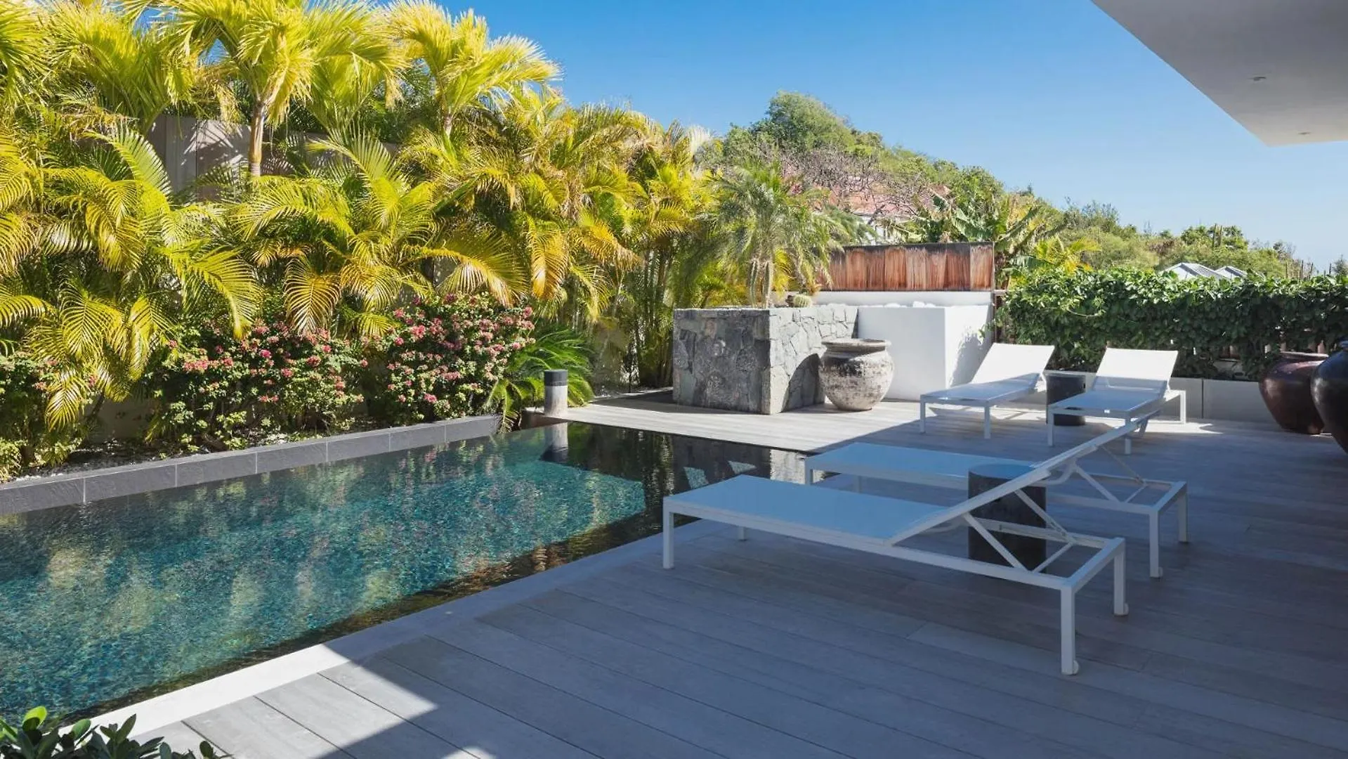 Luxurious 2Bedroom Property With Swimming Pool 古斯塔维亚 公寓